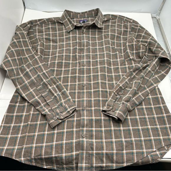 Patagonia Flannel Mens XL Plaid Button Up Long Sleeve Shirt Organic Cotton - Picture 2 of 10